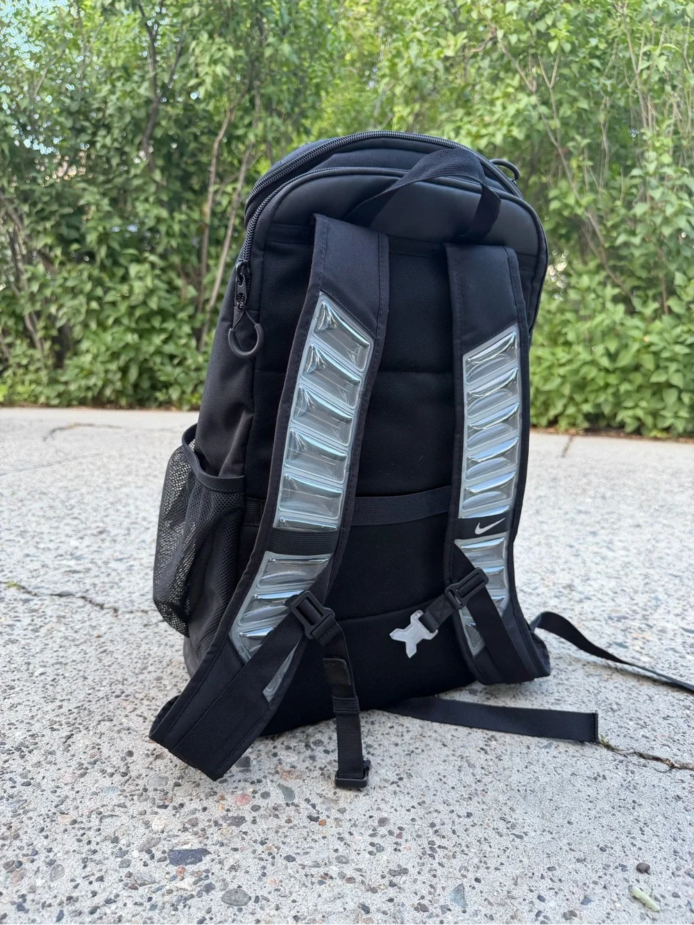 Nike Black Men's Elite Backpack with White Swoosh